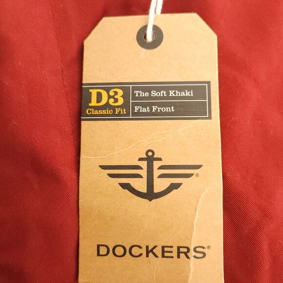 NWT Dockers D3 Mens 38x26 Burgundy Red Soft Khaki Flat Front Chino Pants - Picture 3 of 7